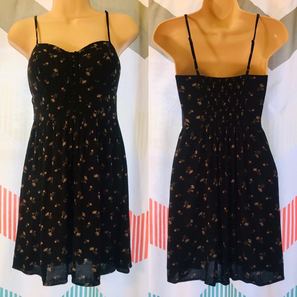 American Eagle Outfitters Dresses & Skirts - American Eagle Black Floral Babydoll Dress XS | Spaghetti Strap Mini